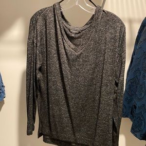 Banana republic v neck long sleeve shirt
